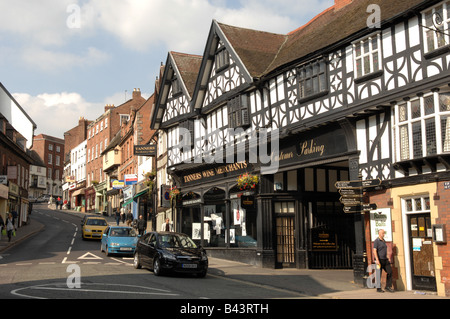 Il Wyle Cop a Shrewsbury Shropshire England Regno Unito Foto Stock