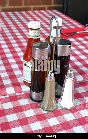 Cafe condimenti, Paddington di Londra Foto Stock