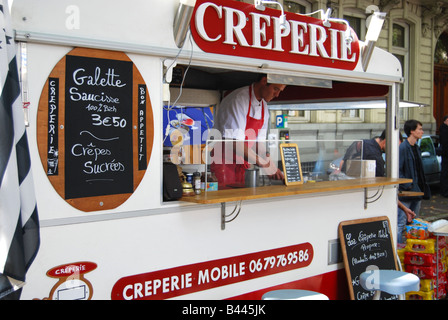 Mercato creperie stallo a Lille Braderie Foto Stock