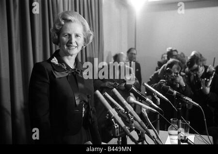 Margaret Thatcher Febbraio 1975 conquistando la leadership conservatrice Elezione Foto Stock