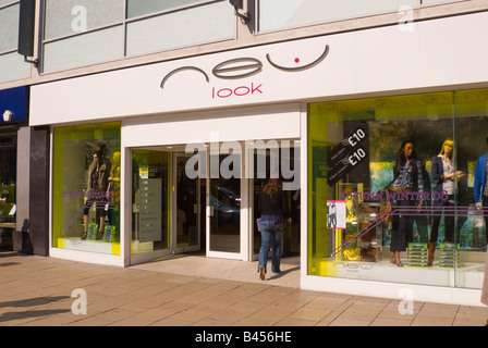 Nuovo look negozio di abbigliamento a Norwich, Norfolk, Regno Unito Foto Stock