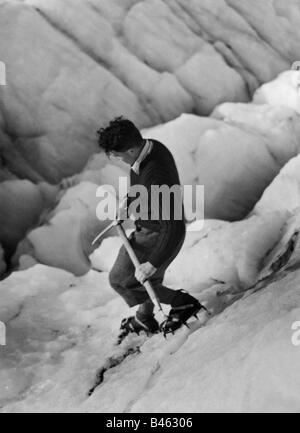 Alpinismo, escursioni in montagna, guida nel ghiacciaio, Australia, 1940s, , Foto Stock