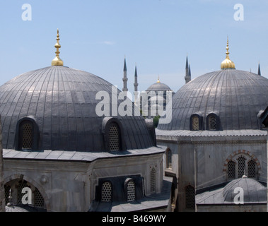 Turchia Istanbul la moschea blu vista da Hagia Sophia Foto Stock