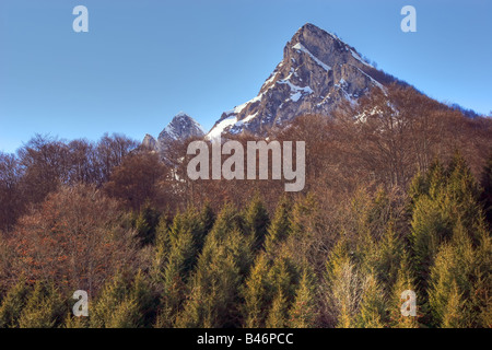 spring season in pyrénées mountains France Foto Stock