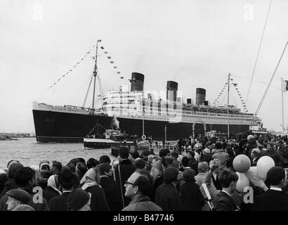 Trasporti / trasporti, navigazione, navi, piramatori, RMS Queen Mary, il suo ultimo viaggio, partenza per California, Southampton, 1.11.1967, Foto Stock