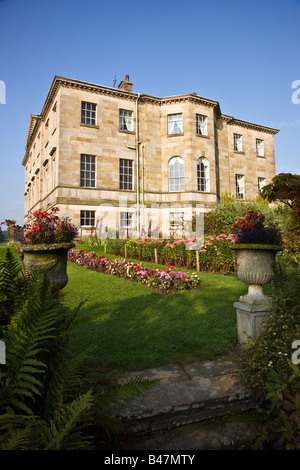 Parte anteriore orientale Constable Burton Hall vicino Leyburn North Yorkshire Foto Stock