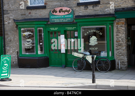 Onorevole Pumphreys Sandwich Shop High Street Leyburn al Gateway di Wensleydale North Yorkshire Foto Stock