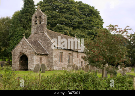 Una fotografia di Betws Newydd Chiesa dal lato sud della contea di Monmouthshire Galles meridionale famosa per il suo schermo rood Foto Stock