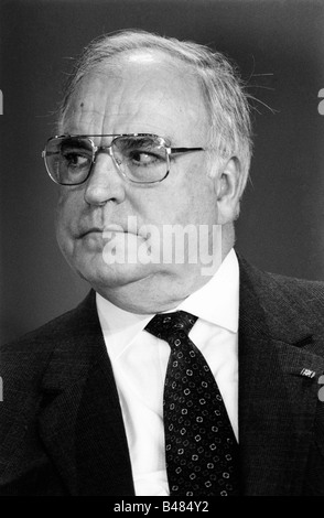 Kohl, Helmut, * 3.4.1930, politico tedesco (CDU), cancelliere della Germania 1.10.1982-27.10.1998, ritratto, 1992, Foto Stock