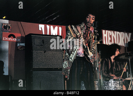 Hendrix, James,'Jimi', 27.11.1942 - 18.9.1970, musicista statunitense, mezza lunghezza, con Noel Redding, Mitch Mitchel, band 'The Jimi Hendrix Experience', live performance, Munich, Big Apple Club, 9.11.1966, Foto Stock