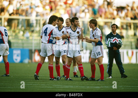 Sport / Sport, calcio, calcio, Coppa del mondo 1990, finale, quarti di finale, Jugoslavia contro Argentina, (2:3) a Firenze, Italia, 30.6.1990, squadra iugoslava, storico, storico, 20th secolo, persone, 1990s, Foto Stock