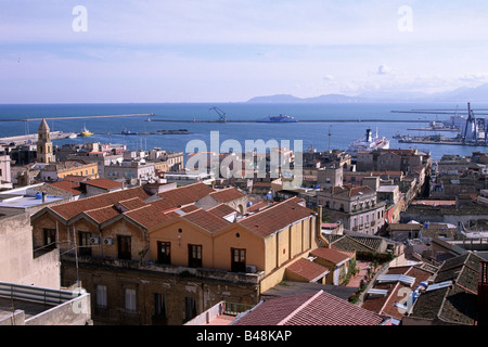 Italia, Sardegna, Cagliari, porto Foto Stock