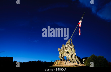 Marine Corps Memorial (Iwo Jima Memorial) Arlington Virginia di sera Foto Stock