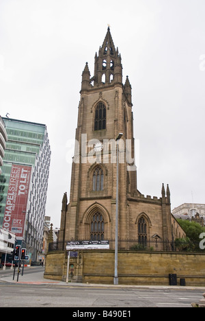 Chiesa di San Nicholas Liverpool Pier Head. Foto Stock