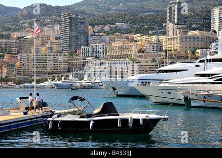 Yachts in monte carlo Harbour Foto Stock