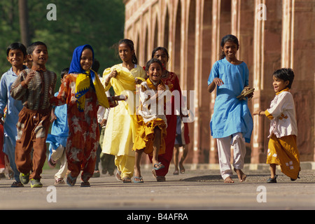 India, Nuova Delhi Tomba di Humayun, Bambini Foto Stock