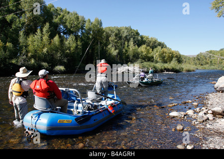 Deriva la pesca sul fiume Gunnison Colorado,USA Foto Stock