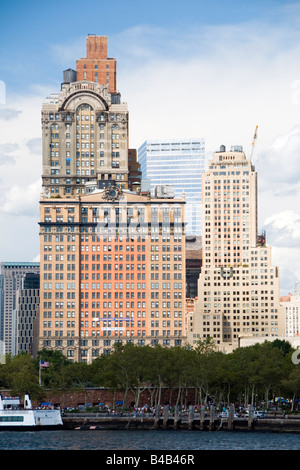 Whitehall edificio dal Porto di New York Foto Stock