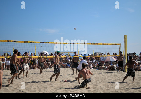 Beach volley concorsi su Manhattan Beach, California Foto Stock