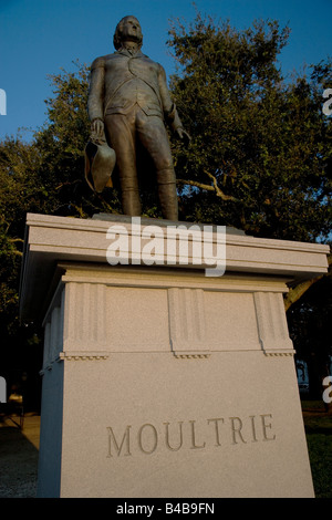 Statua del Generale William Moultrie al punto di bianco giardini nel centro storico di Charleston SC Moultrie noto come la palude Fox Foto Stock