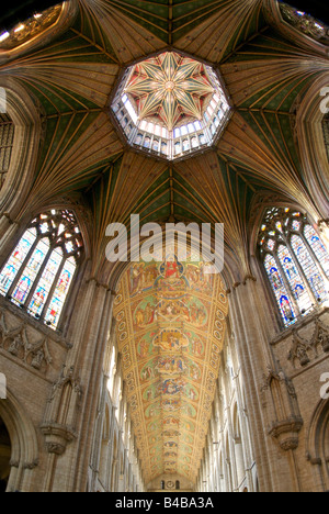 Ely interno navata e lanterna Foto Stock