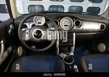 Auto BMW Mini Cooper S Miniapprox.s, Limousine, modello anno 2002-, blu, vista interna, vista interna, pozzetto, tecnica/accesso Foto Stock