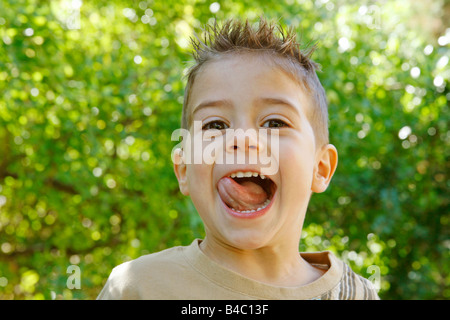 Ragazzo sorridente Foto Stock