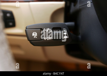 Auto, BMW 330i, 3er BMW, Limousine, classe media, modello anno 2004-, nero, vista dettagliata, vista interna, tecnica/accessorio, acc Foto Stock