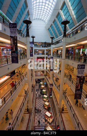 Asia, Malaysia, Selangor Stato, Kuala Lumpur, a interno di un moderno complesso di shopping ai piedi delle Torri Petronas Foto Stock