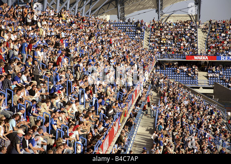 Riempito stand durante una partita in casa del Lech Poznan Foto Stock