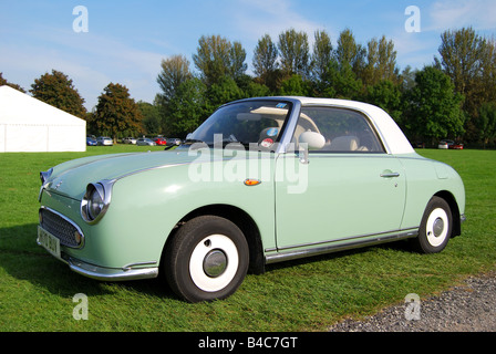 Nissan Figaro 2 posti auto, Penshurst, Kent, England, Regno Unito Foto Stock