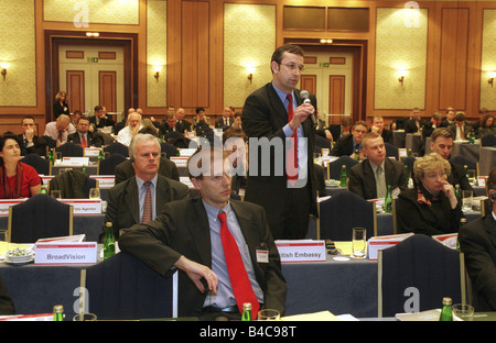 Gli ospiti di una conferenza sull'economia a Varsavia, Polonia Foto Stock