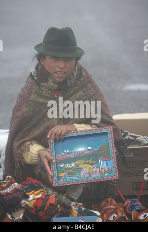 Vendita di souvenir, Otavalo, Ecuador Foto Stock