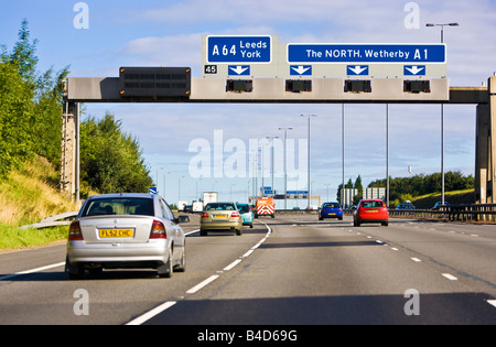 Guidando sulla A1 M, un regno unito in autostrada in Inghilterra, Regno Unito Foto Stock