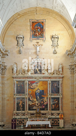 L'altare principale all'interno di Iglesia de La Purisima Concepcion CHIESA DELL IMMACOLATA CONCEZIONE Salamanca spagna Foto Stock