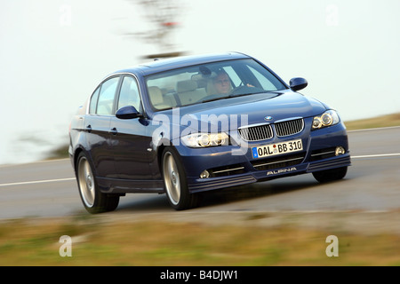 BMW Alpina B3, modello anno 2007-, blu in movimento diagonale dalla parte anteriore, vista frontale, country road Foto Stock