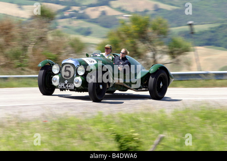 Auto, eventi, Vintage circa Rally Mille Miglia 2003, paesaggio Foto Stock