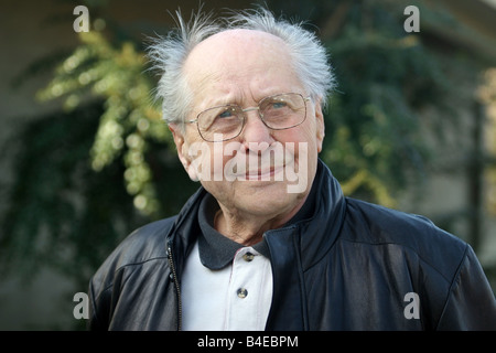 Senior uomo nel parco Foto Stock