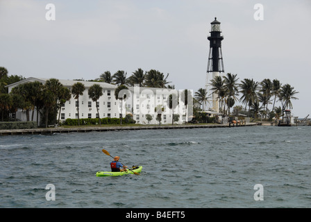 La Hillsboro faro visto da tutta l'ingresso, Pompano Beach in Florida, Stati Uniti d'America. Foto Stock