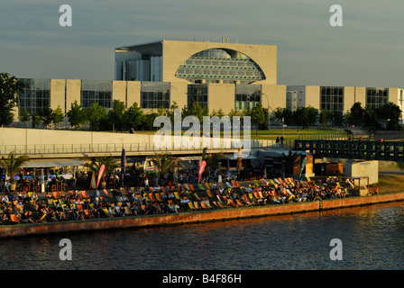Cancelleria tedesca di Berlino sulle rive del fiume Spree, Berlino Germania Foto Stock