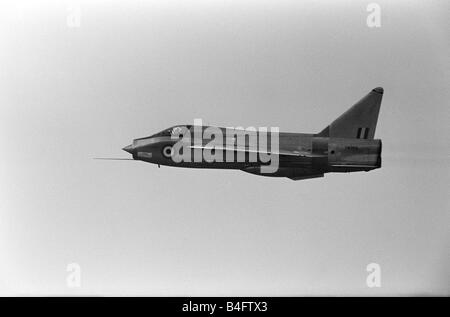 Aeromobile English Electric Lightning T4 l'aeromobile utilizzato un inseguimento aereo al TSR2 progetto a Boscombe Down nel Wiltshire 1964 Foto Stock