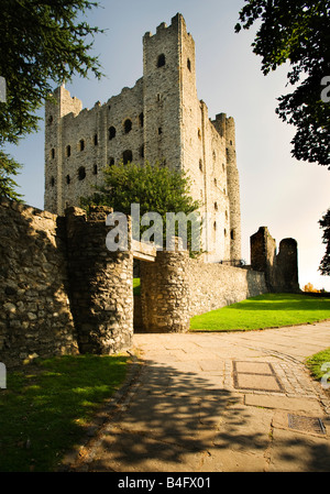 Mantieni e parte della parete di tamponamento Rochester Castle Kent Foto Stock