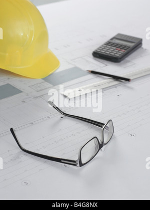 Piano architettonico con oggetti sulla parte superiore Foto Stock