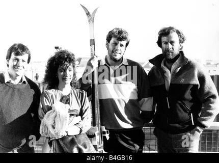 Sir Ranulph Fiennes Explorer e i suoi compagni di squadra Dr Mike Stroud Morag Howell e Laurence Howell andando al Polo Nord Foto Stock