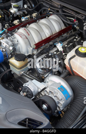 Vortech supercharger attaccato ad un modificato Chevrolet LS1 motore in un australiano Holden Commodore auto sportiva Foto Stock