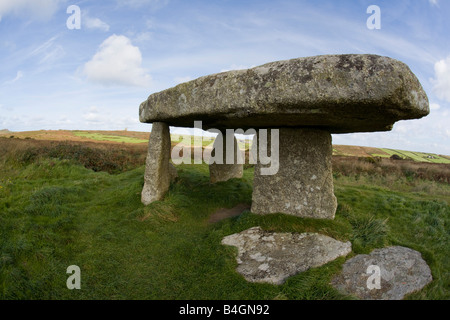 Lanyon Quoit, resti del neolitico una camera sepolcrale in Cornovaglia Foto Stock