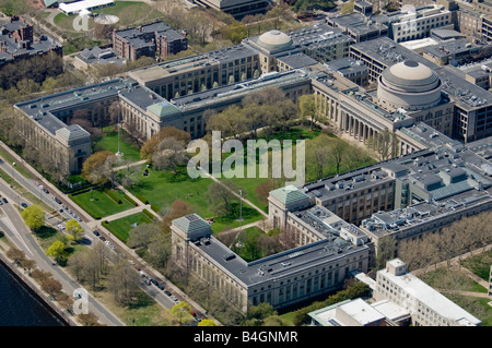 Gli edifici del William W Bosworth progettato Cambridge MA campus del Massachusetts Institute of Technology dall'aria Foto Stock