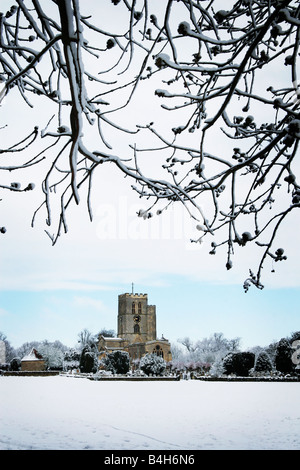 Chiesa nella neve Foto Stock