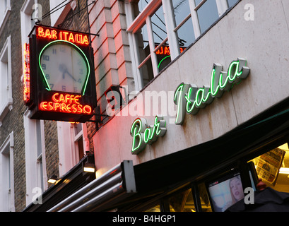 Vista astratta di Bar Italia, Soho, Londra Foto Stock