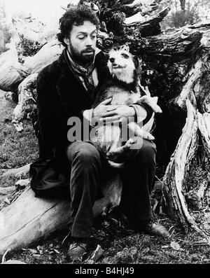 Tim Curry attore gioca Bill Sykes con cane Bullseye Marzo 1982 Charles Dickens Oliver Twist Foto Stock